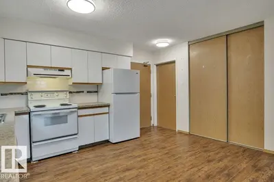 Interior photo 4 of #305 4906 47 AV