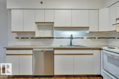 Interior photo 4 of #305 4906 47 AV