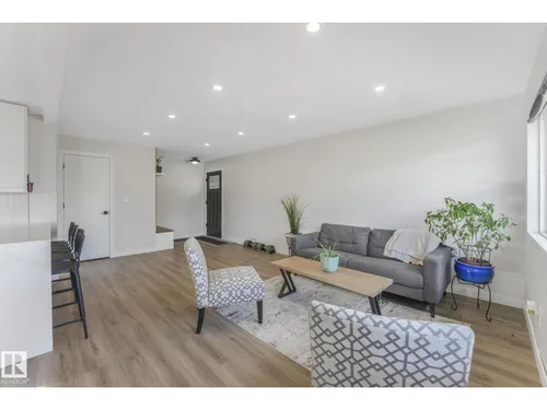 7404 82 ST NW, Edmonton - $575,000