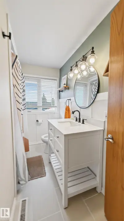 Interior photo 2 of 23 CLEARWATER