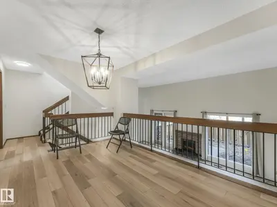 Interior photo 2 of 33 GLAEWYN