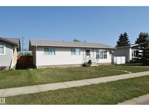 4422 49 AV, St. Paul Town - $234,900