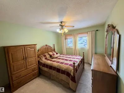 Interior photo 3 of 4417 48 AV