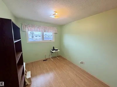 Interior photo 4 of 4417 48 AV