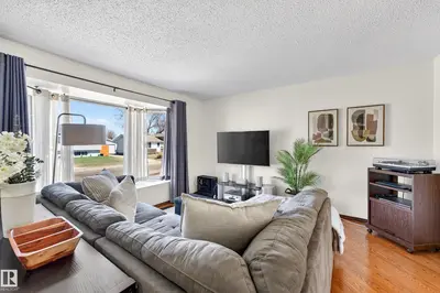 Interior photo 4 of 11427 161 AV NW