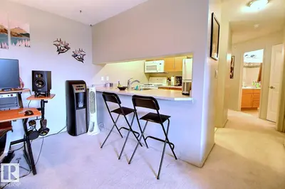 Interior photo 4 of #413 279 SUDER GREENS DR NW