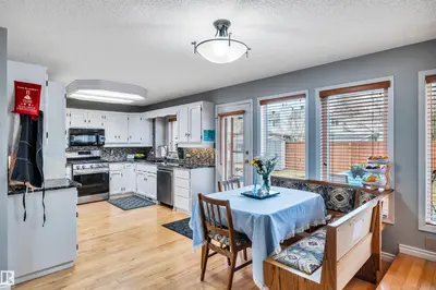 Interior photo 3 of 37 DEANE CR