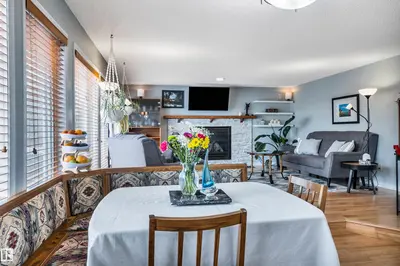 Interior photo 4 of 37 DEANE CR