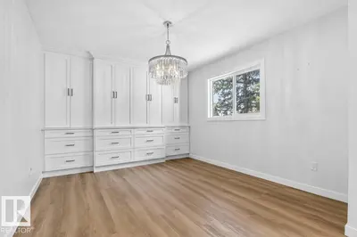 Interior photo 4 of 257 KNOTTWOOD RD N NW