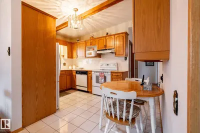 Interior photo 3 of 8612 68A ST NW