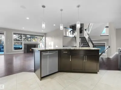 Interior photo 3 of 10550 ELLERSLIE RD SW