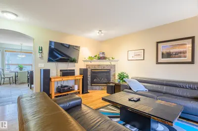 Interior photo 4 of 5428 202 ST NW