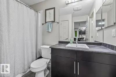 Interior photo 4 of #113 5510 SCHONSEE DR NW