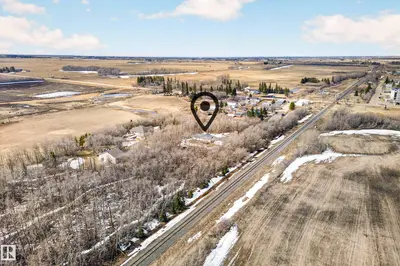 Interior photo 2 of 4609 47 ST