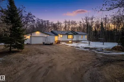 Interior photo 1 of 4609 47 ST