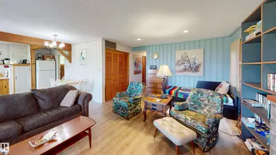 Interior photo 4 of 12 53026 RGE ROAD 43