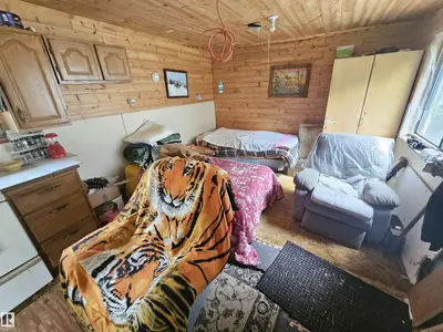 Interior photo 2 of 5;12;55;36;NWNE RR 120