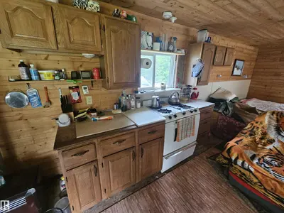 Interior photo 3 of 5;12;55;36;NWNE RR 120