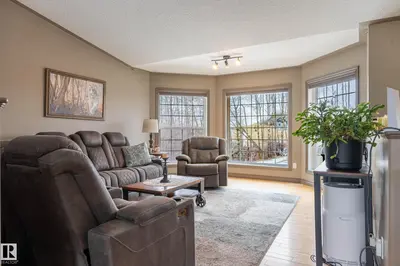 Interior photo 3 of 27 61119 Rge Rd 465