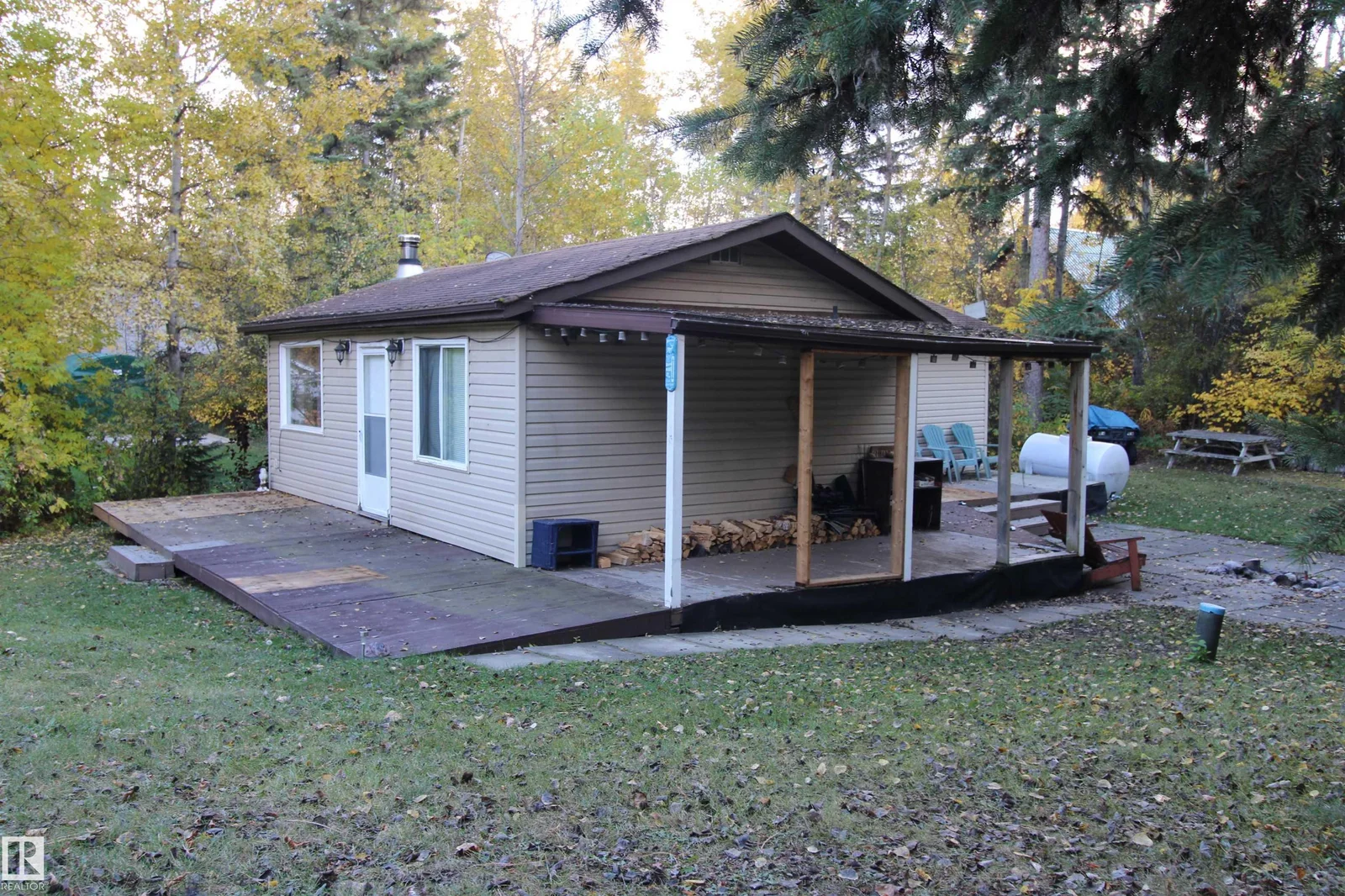 97 4418 HWY 633, Rural Lac Ste. Anne County - 1 bedroom Detached Single Family for sale