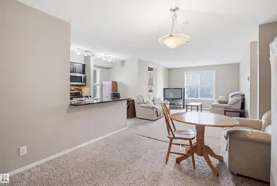 Interior photo 4 of #136 3315 James Mowatt Trail SW