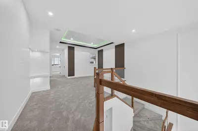 Interior photo 2 of 4005 39 ST