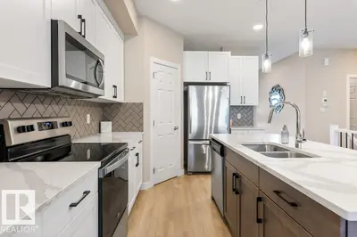 Interior photo 4 of 29 RATELLE CI