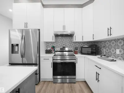 Interior photo 4 of 10913 159 ST NW