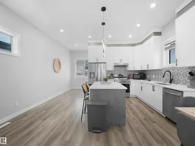 Interior photo 3 of 10913 159 ST NW