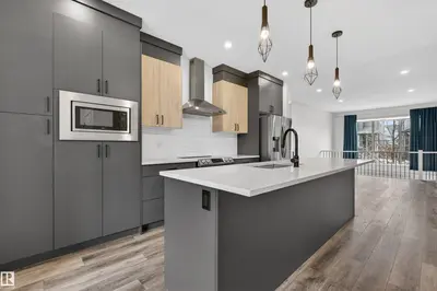 Interior photo 1 of 2937 COUGHLAN GR SW