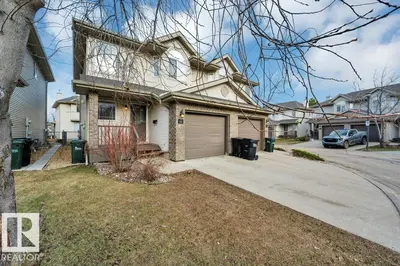 Interior photo 1 of #10 155 CROCUS CR