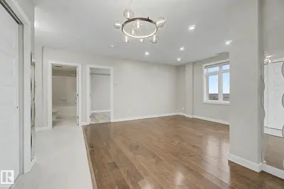 Interior photo 3 of #1225 5151 WINDERMERE BV SW