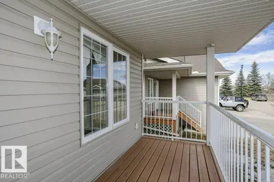 Interior photo 1 of #75 8602 SOUTHFORT DR