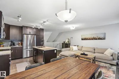 Interior photo 4 of 50 ROYAL ST