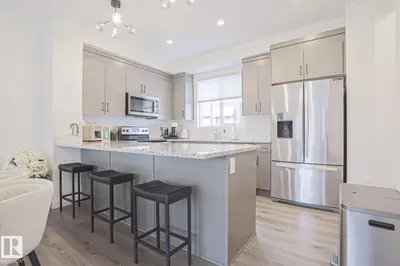 Interior photo 2 of #33 16903 68 ST NW