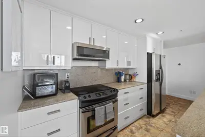 Interior photo 4 of 701 10028 119 ST NW