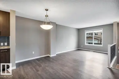 Interior photo 4 of #24 4050 SAVARYN DR SW