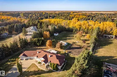 Interior photo 4 of #39 51514 RGE ROAD 262