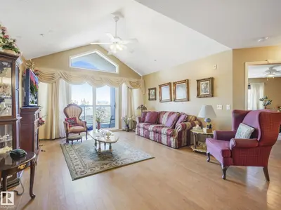 Interior photo 4 of #304 6623 172 ST NW