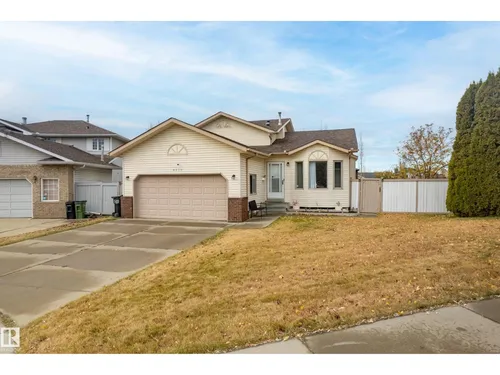 6520 154 AV NW, Edmonton - $489,900
