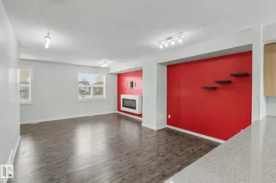 Interior photo 2 of #43 2803 JAMES MOWATT TR SW