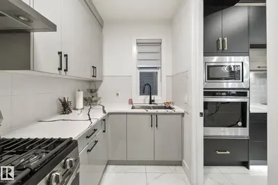 Interior photo 4 of 1108 150 AV NW