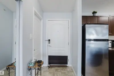 Interior photo 1 of #7412 7327 SOUTH TERWILLEGAR DR NW