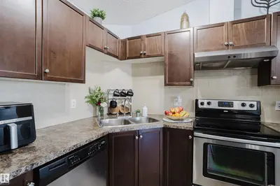 Interior photo 2 of #7412 7327 SOUTH TERWILLEGAR DR NW