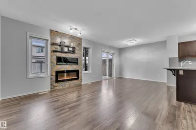 Interior photo 4 of 718 177 ST SW