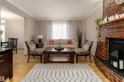 Interior photo 3 of 3627 146 AV NW