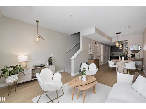 #94 2560 PEGASUS BV NW, Edmonton - $250,000