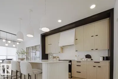 Interior photo 2 of 20715 40 AV NW