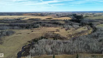 Interior photo 3 of 6211 Twp Rd 514