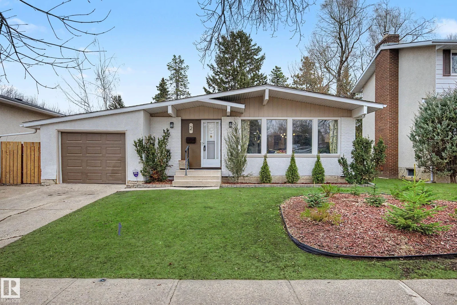 2 FERMONT ST, St. Albert - 4 bedroom Detached Single Family for sale